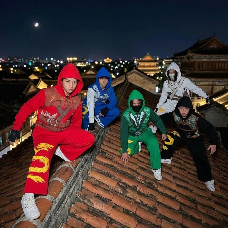 Street Fashion Magazine - Ninja Savaşçı Zırhı Kapüşonlu Üst Seti