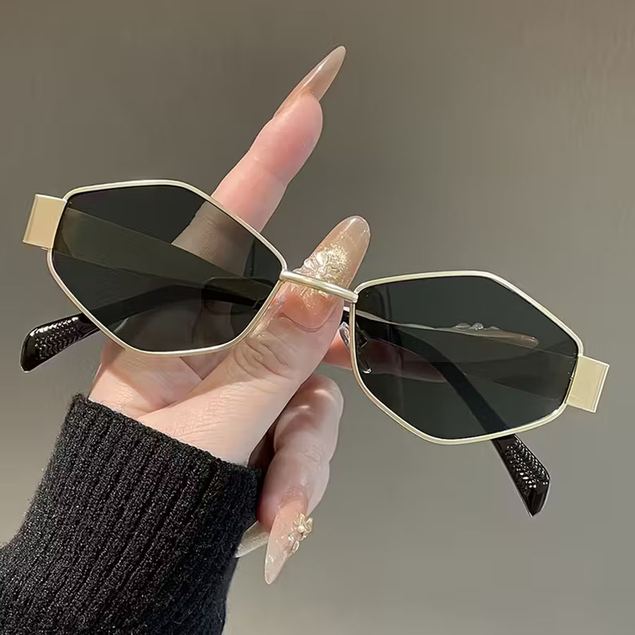 1 Çift Düzensiz Çerçeveli Tren - Street Fashion Pose incelemesi ve fiyatı