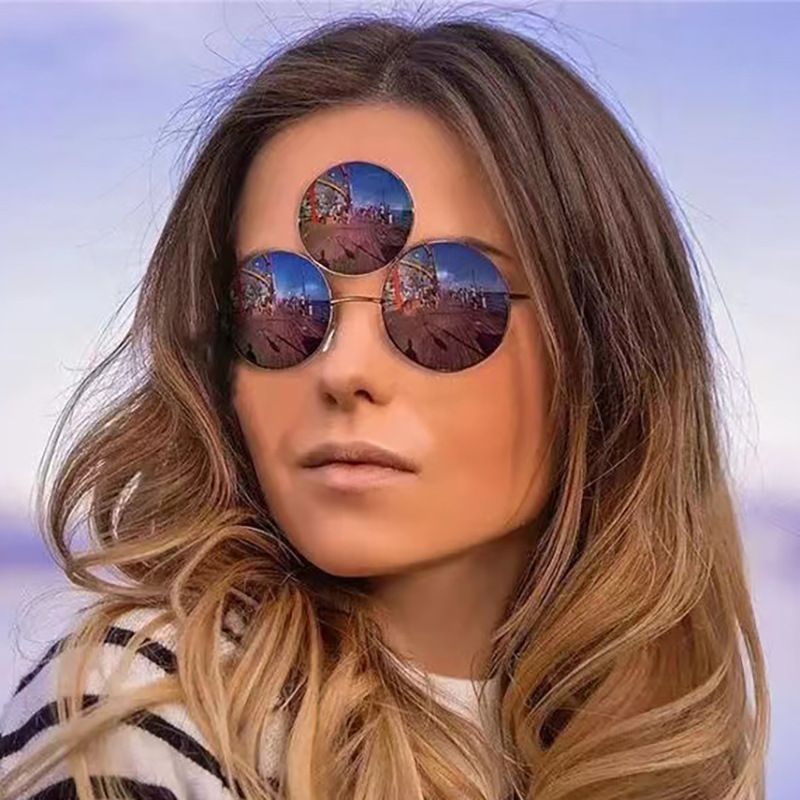 Retro Moda Trendi Üç Gözlü Dek - Street Fashion Photography incelemesi ve fiyatı