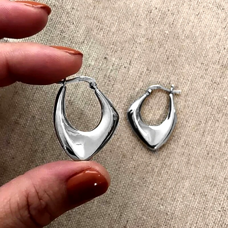 Minimalist Geometrik Metal Hal - Street Fashion Outfit Girl incelemesi ve fiyatı